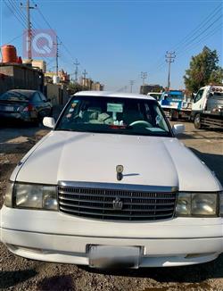 تۆیۆتا کراون